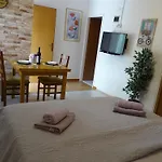 Sime アパート Dinjiška