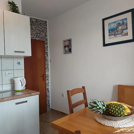 Apartament Sime *