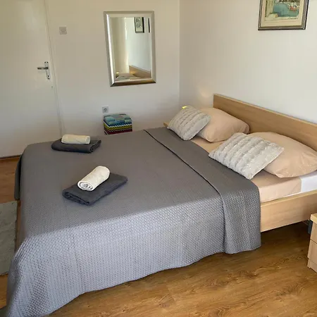 Apartament Sime