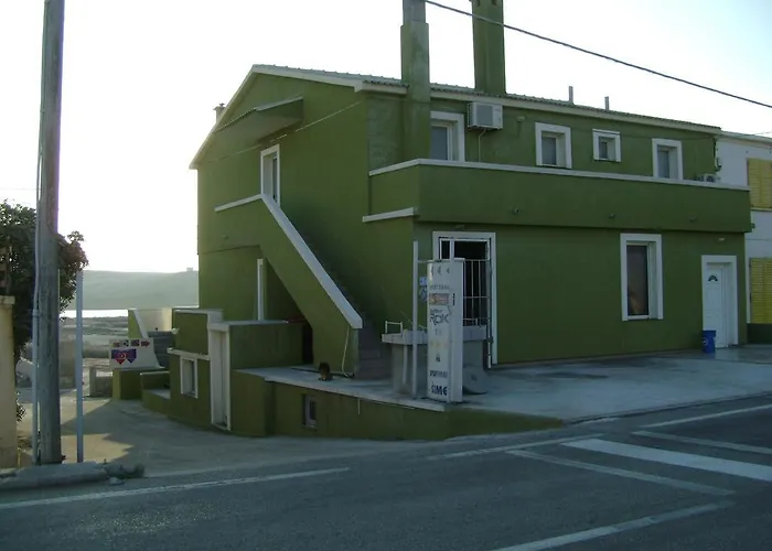 Sime アパート Dinjiška